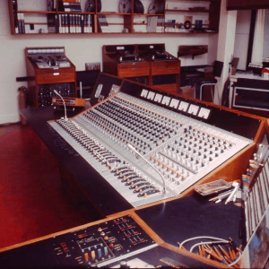 Sound Techniques ZR Console